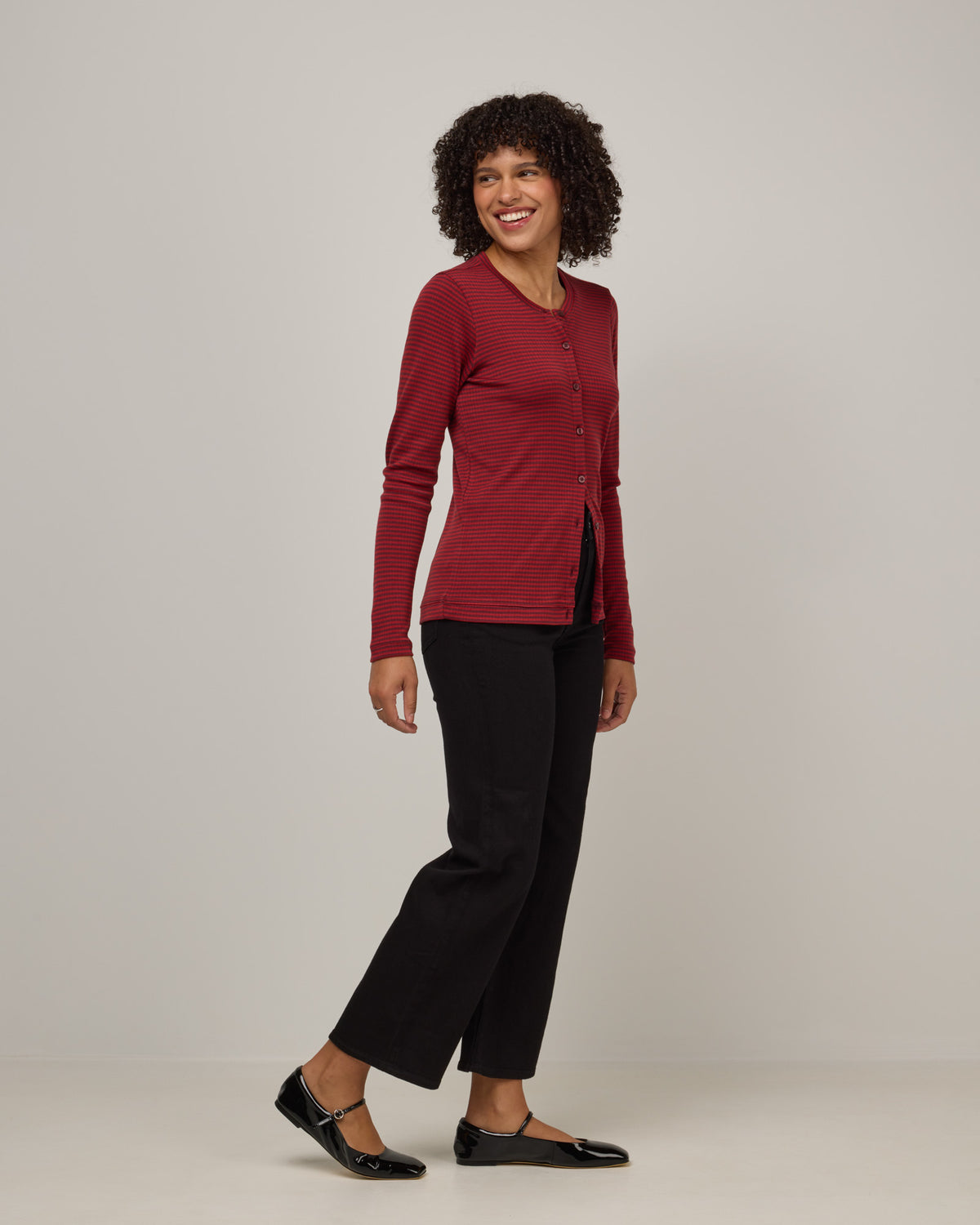 model-spec:Janiah is 5'7", wearing a size XS