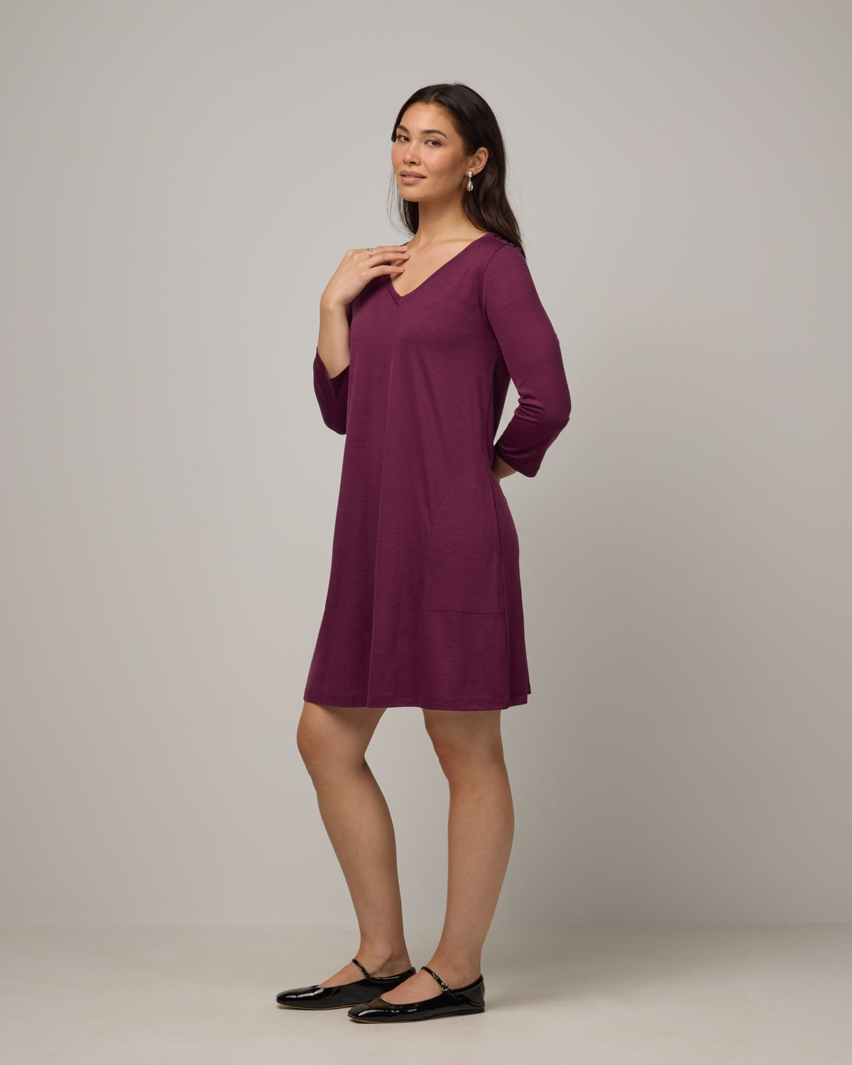 model-spec:Maile is is 5’9”, wearing a size M Regular